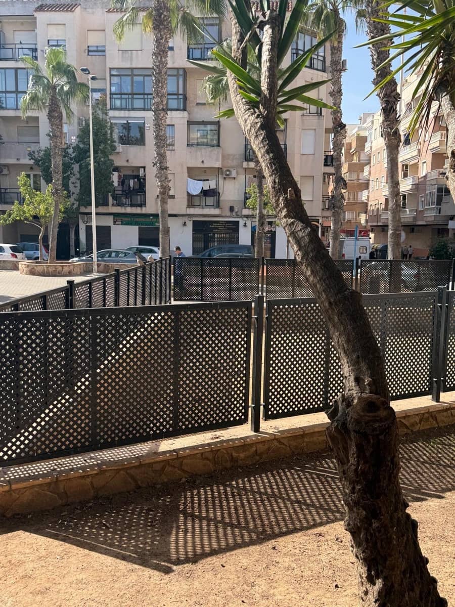 2 Zimmer Apartment zu verkaufen in Torrevieja mit Pool - 159.000 € (Ref: 9797347)
