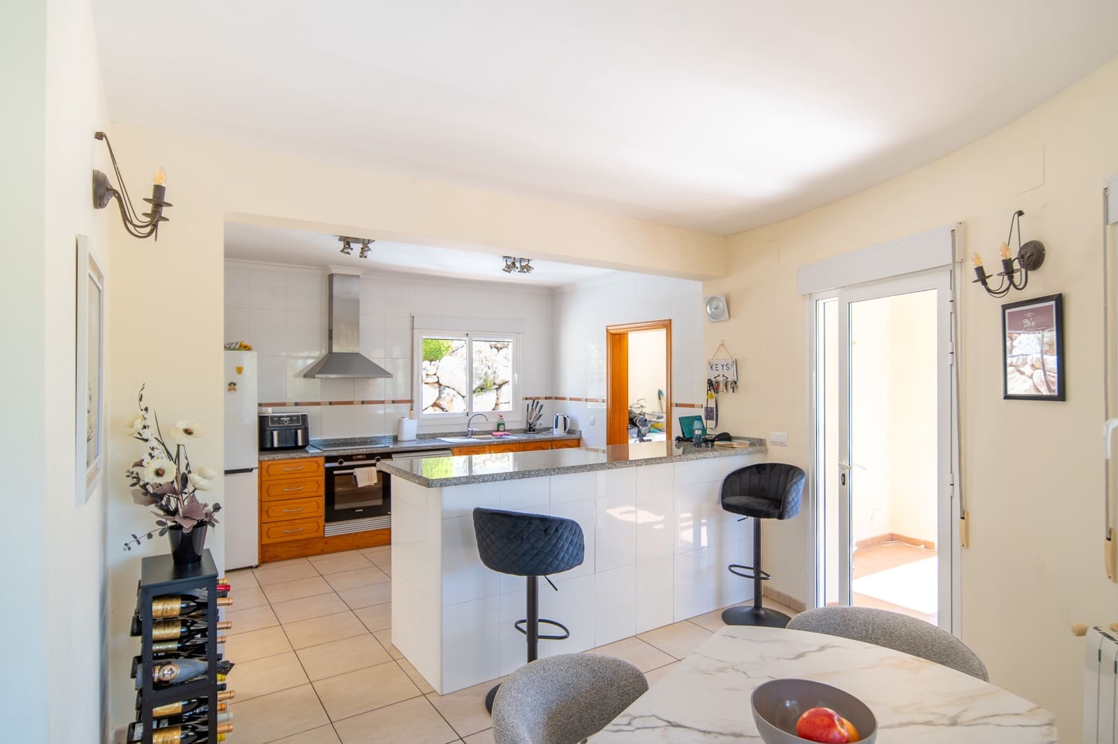 3 sypialnia Willa na sprzedaż w Ambolo z basenem - 795 000 € (Ref: 10120467)