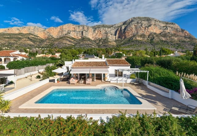 4 makuuhuone Huvila myytävänä paikassa Montgó - Ermita, Javea / Xàbia mukana uima-altaan 
autotalli - 1 050 000 € (Ref: 10120468)