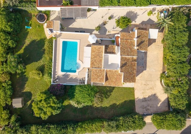 4 makuuhuone Huvila myytävänä paikassa Montgó - Ermita, Javea / Xàbia mukana uima-altaan 
autotalli - 1 050 000 € (Ref: 10120468)