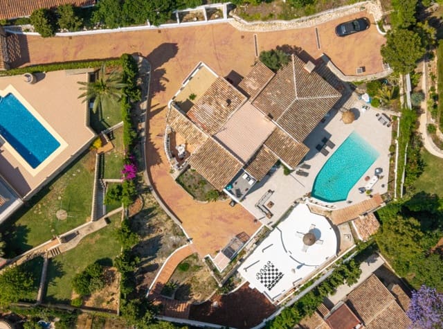 5 quarto Moradia para venda em La Granadella  - Costa Nova, Javea / Xàbia com piscina - 1 499 000 € (Ref: 10120469)
