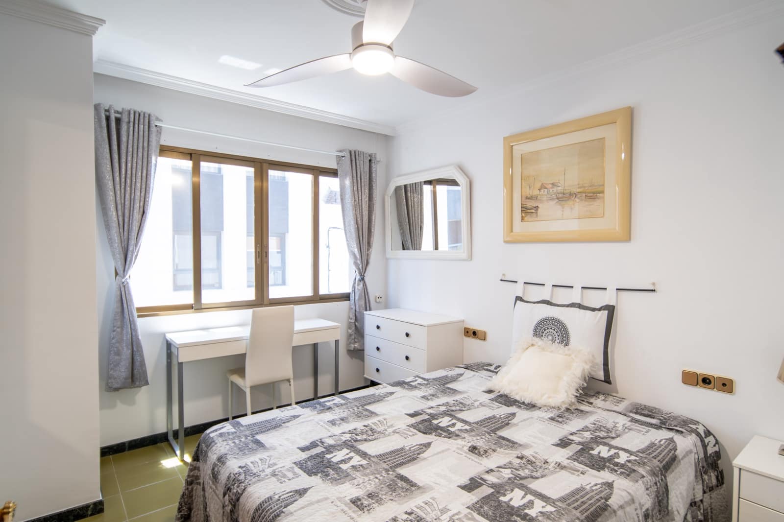 4 bedroom Apartment for sale in Gata de Gorgos with garage - € 450,000 (Ref: 10120486)