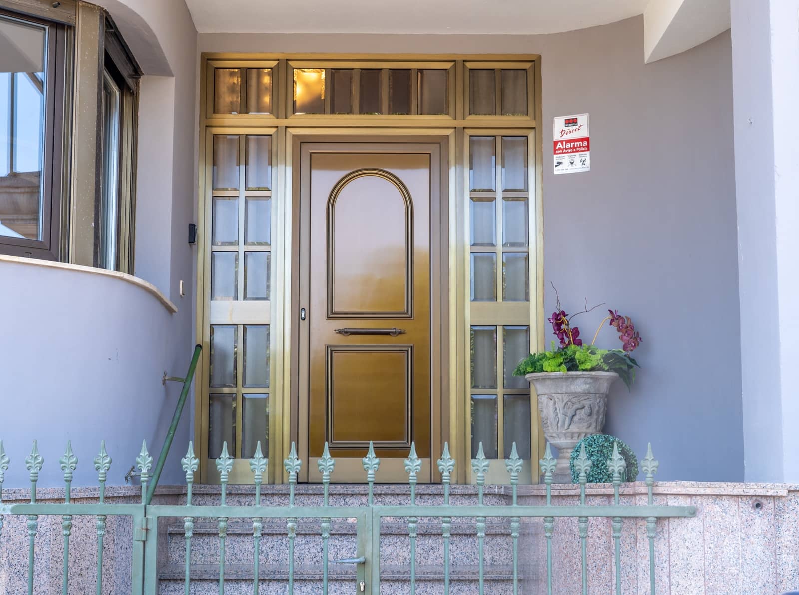 4 bedroom Apartment for sale in Gata de Gorgos with garage - € 450,000 (Ref: 10120486)