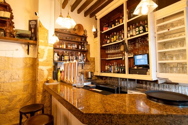 10 sovrum Hus till salu i Centro ciudad, Javea / Xàbia - 1 195 000 € (Ref: 10120496)