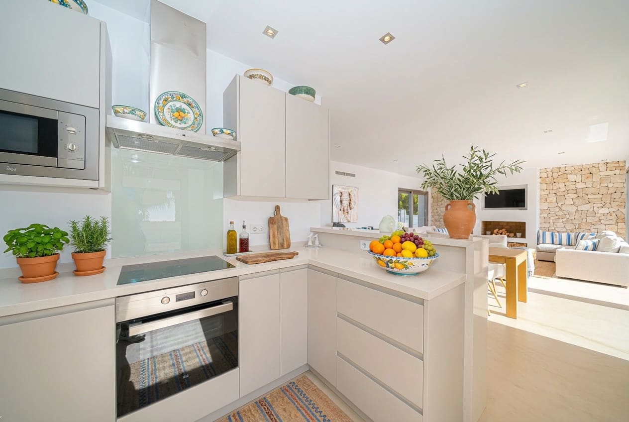 4 soverom Villa til salgs i Javea / Xabia med svømmebasseng garasje - € 1 299 000 (Ref: 10135188)