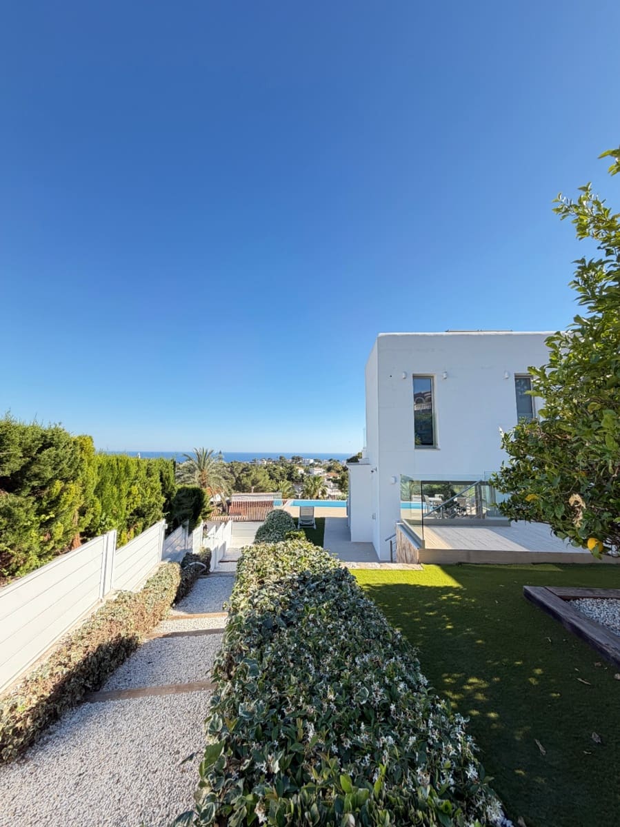 4 soverom Villa til salgs i Javea / Xabia med svømmebasseng garasje - € 1 299 000 (Ref: 10135188)