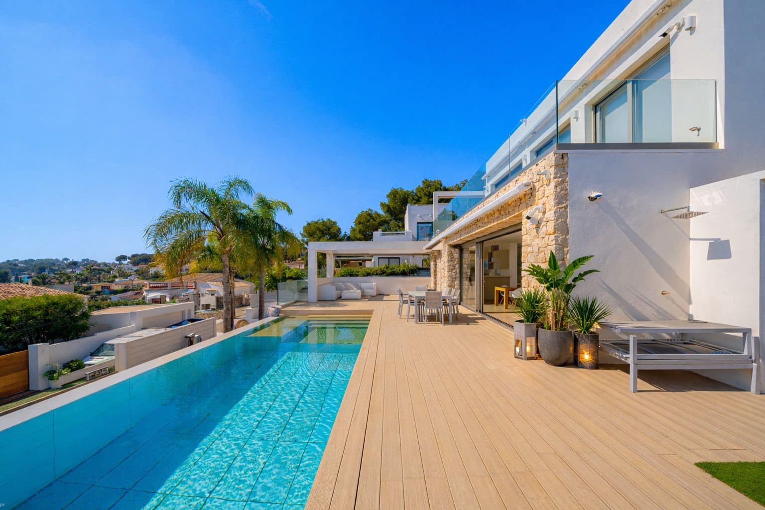 4 soverom Villa til salgs i Javea / Xabia med svømmebasseng garasje - € 1 299 000 (Ref: 10135188)