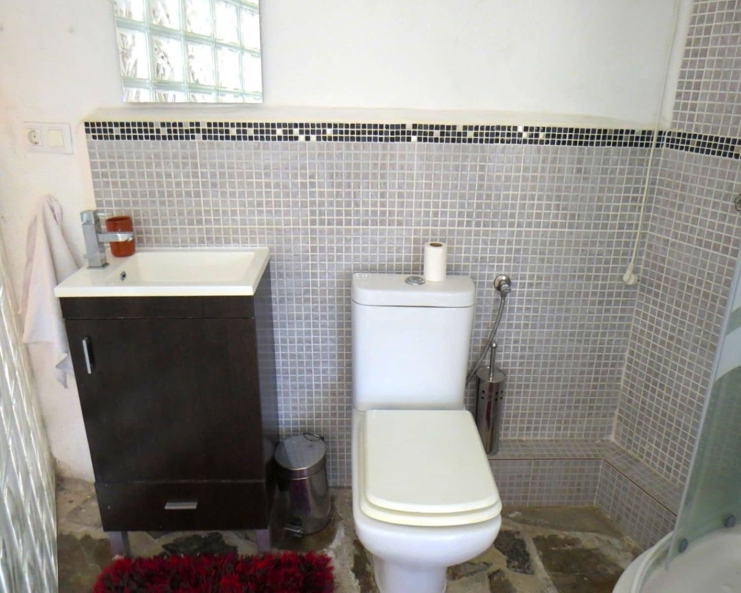 4 bedroom Townhouse for sale in Juviles - € 98,000 (Ref: 10022961)