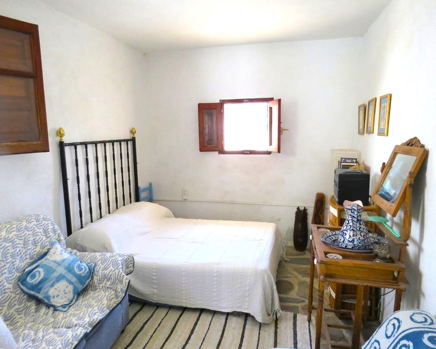 4 bedroom Townhouse for sale in Juviles - € 98,000 (Ref: 10022961)