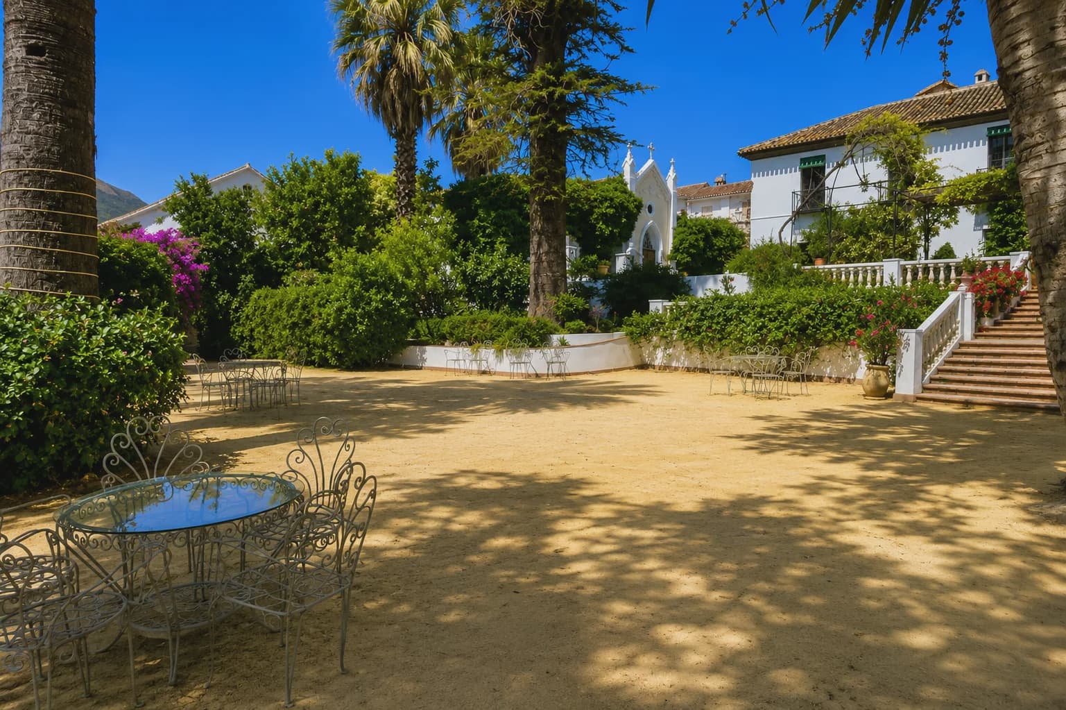 20 Zimmer Hotel zu verkaufen in Otivar mit Pool Garage - 3.495.000 € (Ref: 10022964)