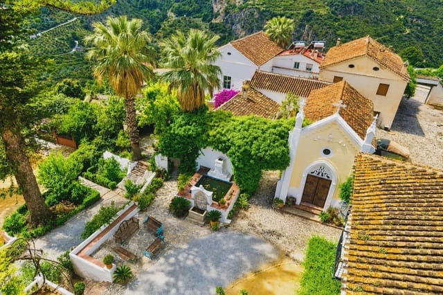 20 Zimmer Hotel zu verkaufen in Otívar mit Pool Garage - 3.495.000 € (Ref: 10022964)