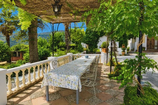 20 Zimmer Hotel zu verkaufen in Otívar mit Pool Garage - 3.495.000 € (Ref: 10022964)