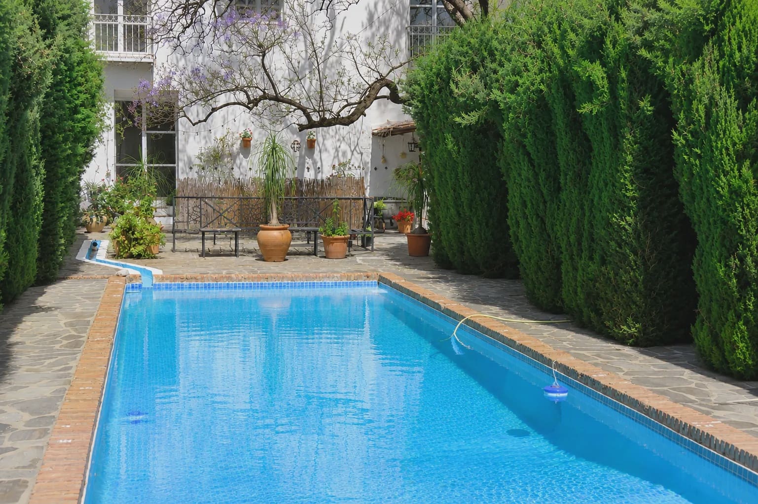 20 Zimmer Hotel zu verkaufen in Otivar mit Pool Garage - 3.495.000 € (Ref: 10022964)
