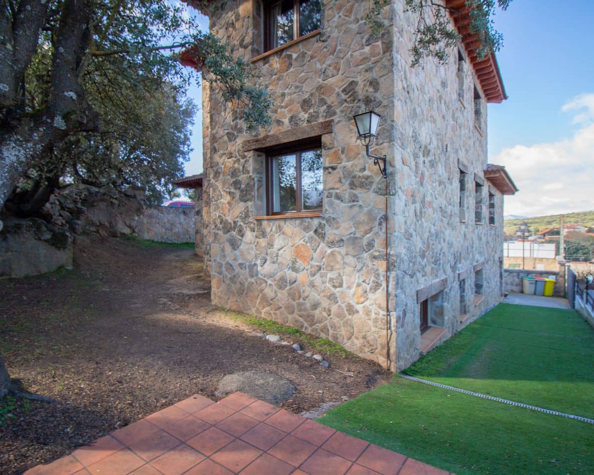 9 camera da letto Finca/Casa di Campagna in vendita in Navaluenga con piscina - 545.000 € (Rif: 10022967)