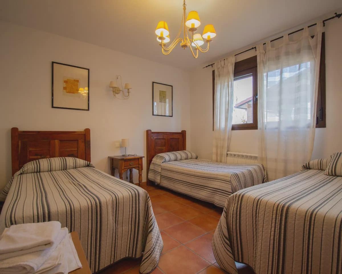 9 camera da letto Finca/Casa di Campagna in vendita in Navaluenga con piscina - 545.000 € (Rif: 10022967)