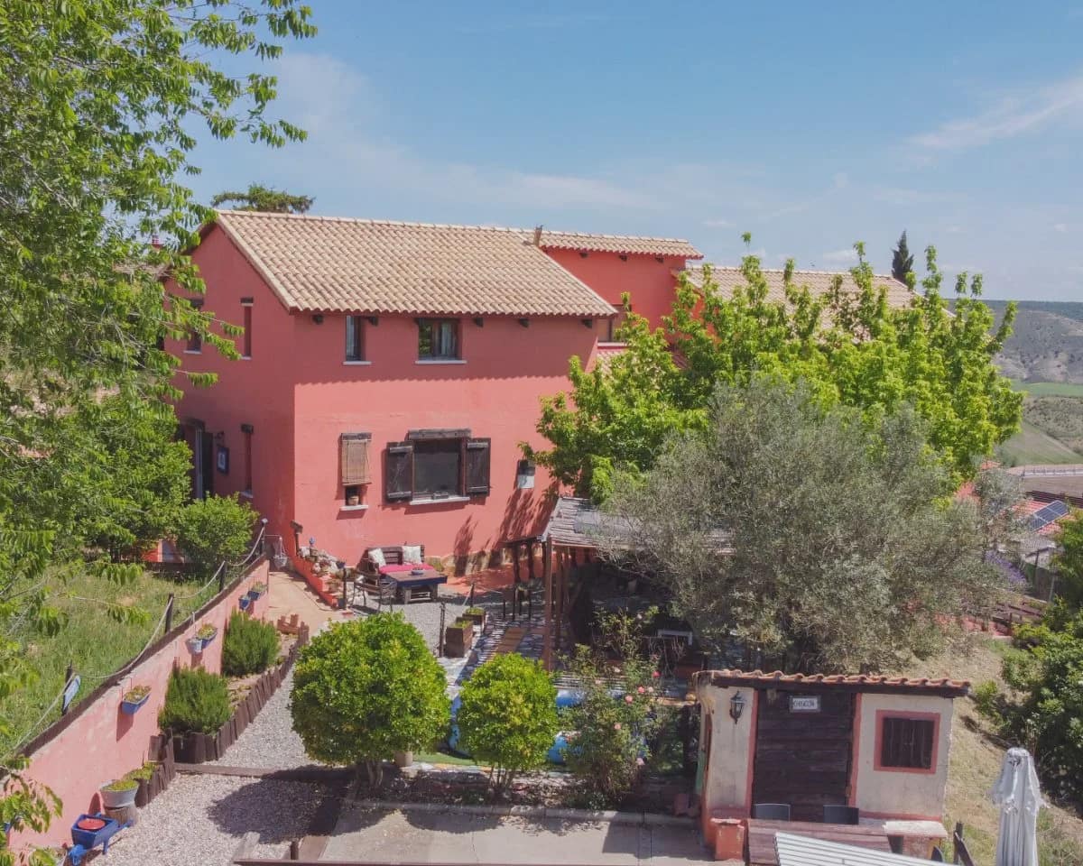 10 bedroom Townhouse for sale in Cogolludo with garage - € 320,000 (Ref: 10022969)