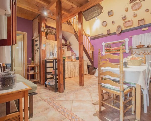10 quarto Casa em Banda para venda em Cogolludo com garagem - 320 000 € (Ref: 10022969)