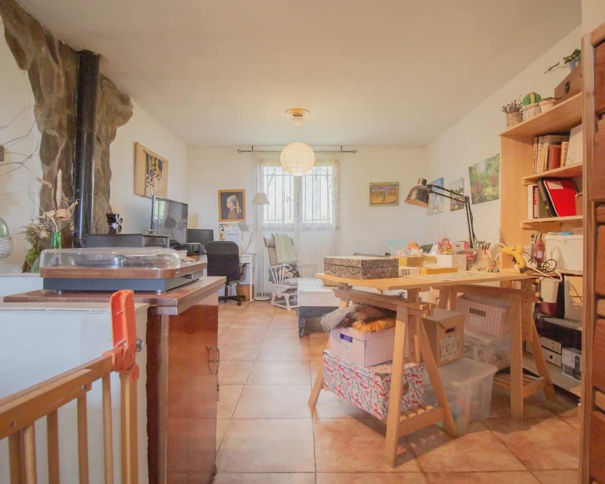 10 bedroom Townhouse for sale in Cogolludo with garage - € 320,000 (Ref: 10022969)
