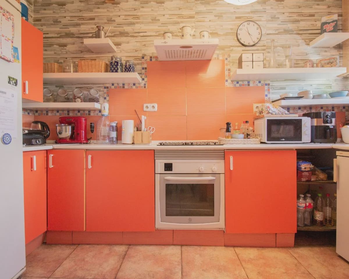 10 bedroom Townhouse for sale in Cogolludo with garage - € 320,000 (Ref: 10022969)
