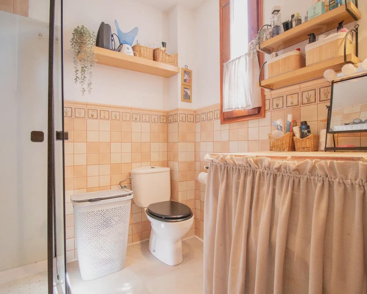 10 bedroom Townhouse for sale in Cogolludo with garage - € 320,000 (Ref: 10022969)
