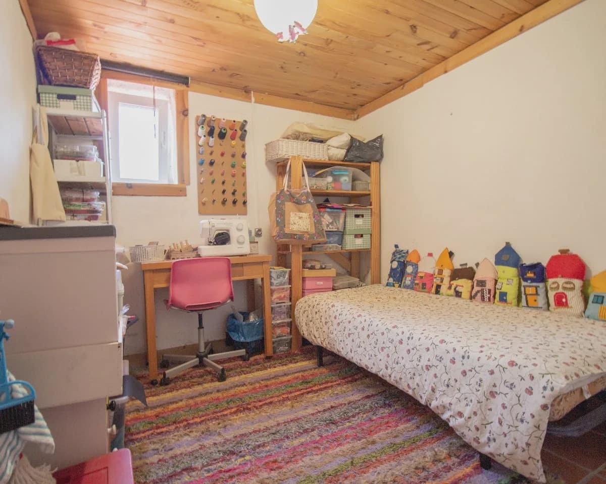 10 bedroom Townhouse for sale in Cogolludo with garage - € 320,000 (Ref: 10022969)