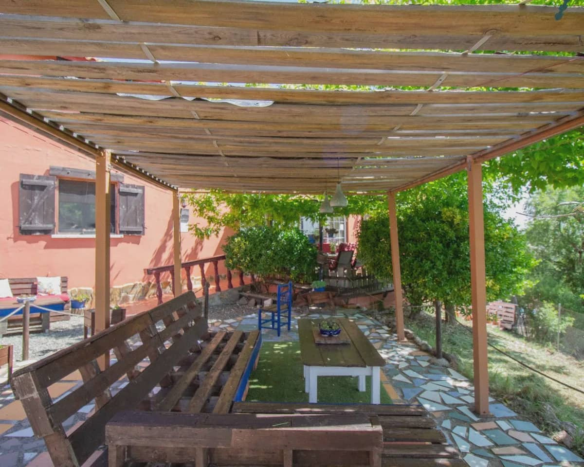 10 bedroom Townhouse for sale in Cogolludo with garage - € 320,000 (Ref: 10022969)