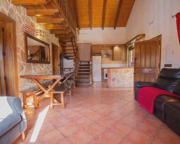 5 bedroom Finca/Country House for sale in Burgohondo with pool garage - € 410,000 (Ref: 10022970)