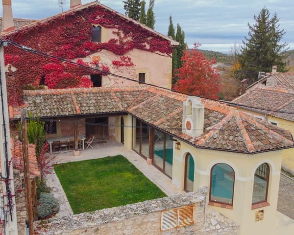 5 quarto Casa em Banda para venda em Cubillo com piscina - 475 000 € (Ref: 10022971)