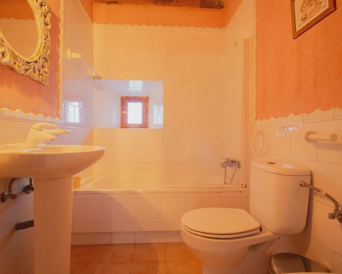 5 quarto Casa em Banda para venda em Cubillo com piscina - 475 000 € (Ref: 10022971)