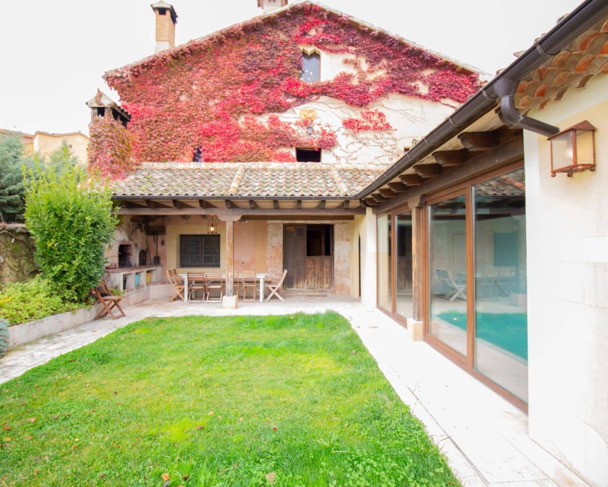 5 quarto Casa em Banda para venda em Cubillo com piscina - 475 000 € (Ref: 10022971)