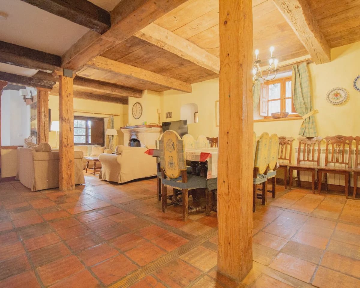 5 quarto Casa em Banda para venda em Cubillo com piscina - 475 000 € (Ref: 10022971)