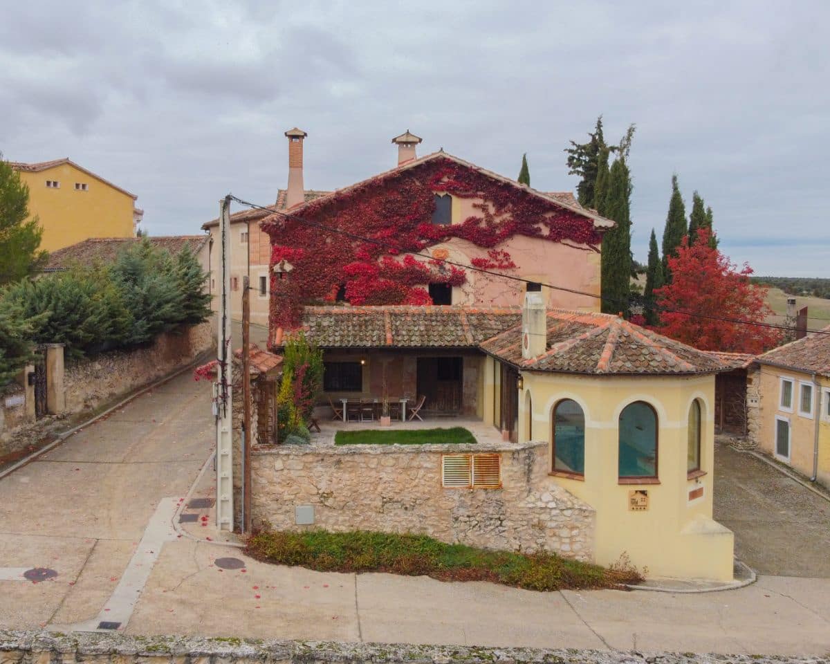5 quarto Casa em Banda para venda em Cubillo com piscina - 475 000 € (Ref: 10022971)