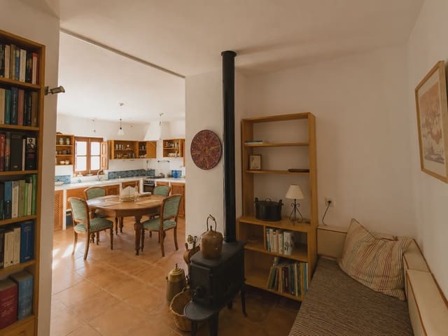 3 bedroom Finca/Country House for sale in Algatocín with pool - € 495,000 (Ref: 10022973)