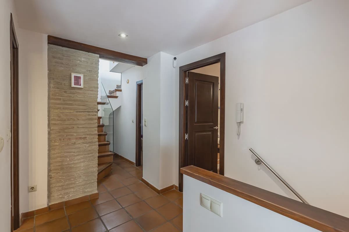 4 makuuhuone Omakotitalo myytävänä paikassa Granada kaupunki - 750 000 € (Ref: 10022976)
