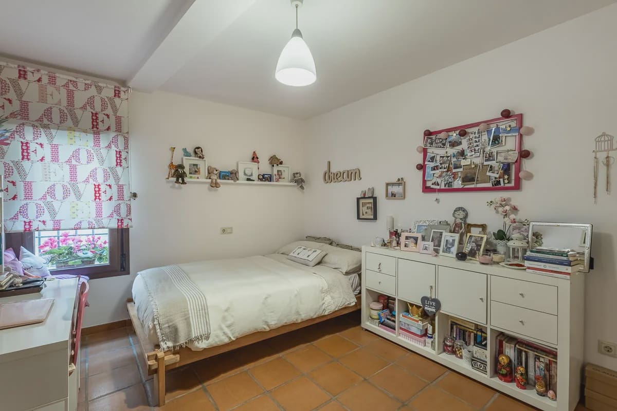 4 makuuhuone Omakotitalo myytävänä paikassa Granada kaupunki - 750 000 € (Ref: 10022976)