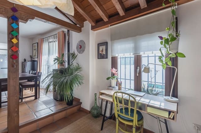 4 makuuhuone Omakotitalo myytävänä paikassa Granada kaupunki - 750 000 € (Ref: 10022976)