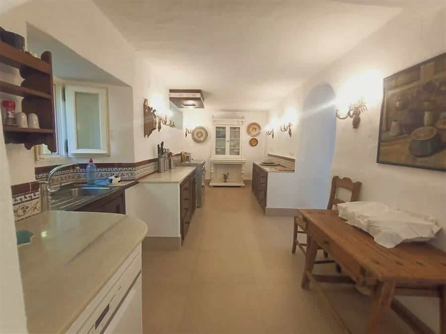 8 bedroom Finca/Country House for sale in Gaucin with pool - € 2,800,000 (Ref: 10022979)