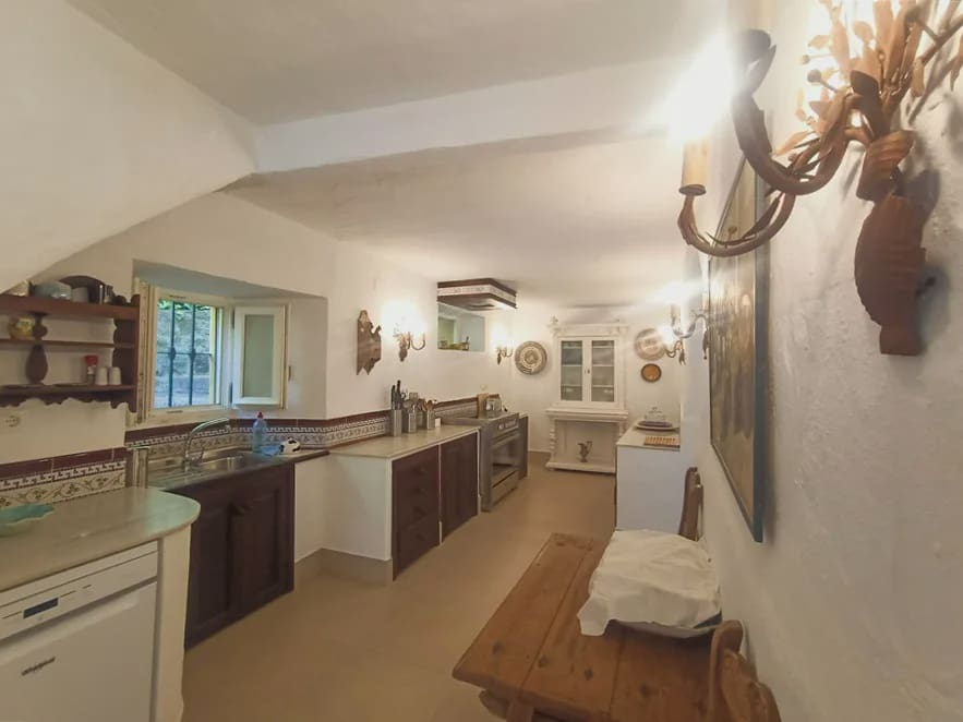 8 bedroom Finca/Country House for sale in Gaucin with pool - € 2,800,000 (Ref: 10022979)