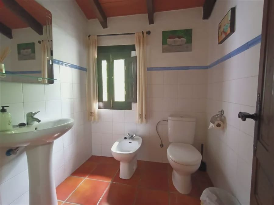 5 sypialnia Finka/Dom wiejski na sprzedaż w Jimena de la Frontera z basenem garażem - 890 000 € (Ref: 10022980)