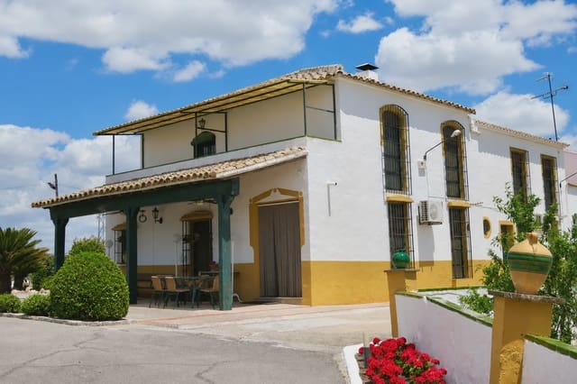 11 bedroom Finca/Country House for sale in Lucena with pool garage - € 950,000 (Ref: 10022982)