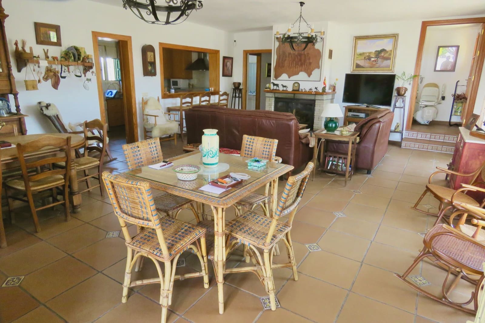 11 Zimmer Finca/Landgut zu verkaufen in Lucena mit Pool Garage - 950.000 € (Ref: 10022982)