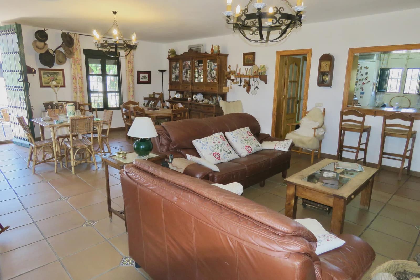 11 Zimmer Finca/Landgut zu verkaufen in Lucena mit Pool Garage - 950.000 € (Ref: 10022982)