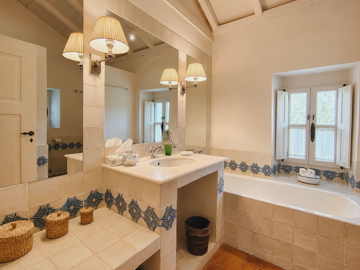 4 chambre Finca/Maison de Campagne à vendre à Cortes de la Frontera avec piscine garage - 3 950 000 € (Ref: 10022983)