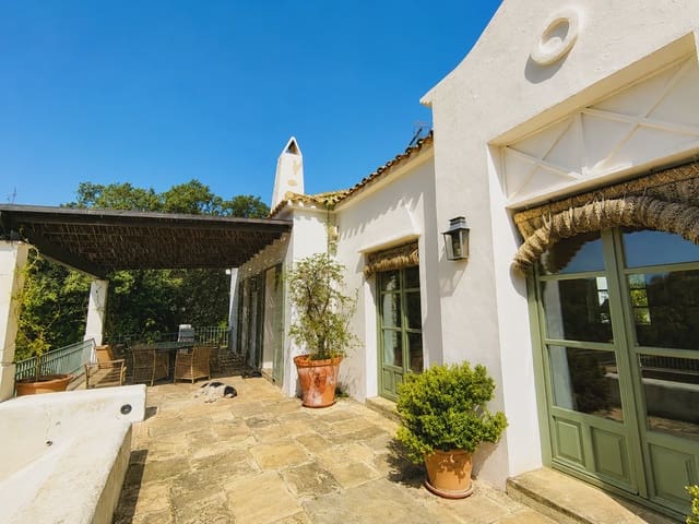 4 chambre Finca/Maison de Campagne à vendre à Cortes de la Frontera avec piscine garage - 3 950 000 € (Ref: 10022983)