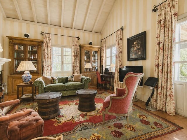 4 chambre Finca/Maison de Campagne à vendre à Cortes de la Frontera avec piscine garage - 3 950 000 € (Ref: 10022983)