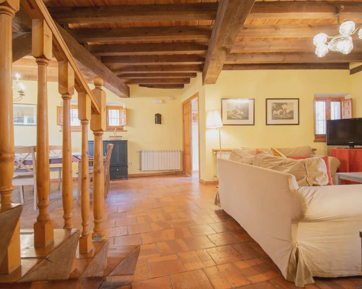 5 bedroom Townhouse for sale in Cubillo with pool - € 420,000 (Ref: 10022984)