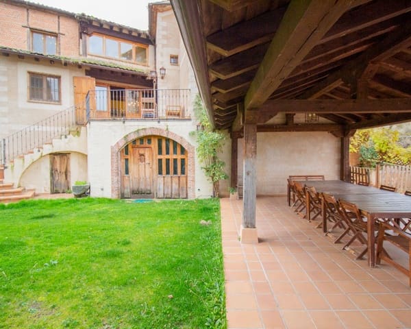 5 quarto Casa em Banda para venda em Cubillo com piscina - 420 000 € (Ref: 10022984)