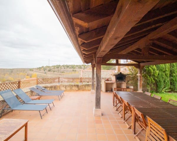 5 quarto Casa em Banda para venda em Cubillo com piscina - 420 000 € (Ref: 10022984)