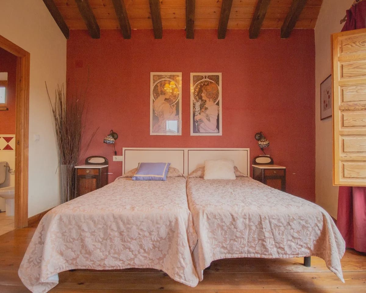 5 bedroom Townhouse for sale in Cubillo with pool - € 420,000 (Ref: 10022984)