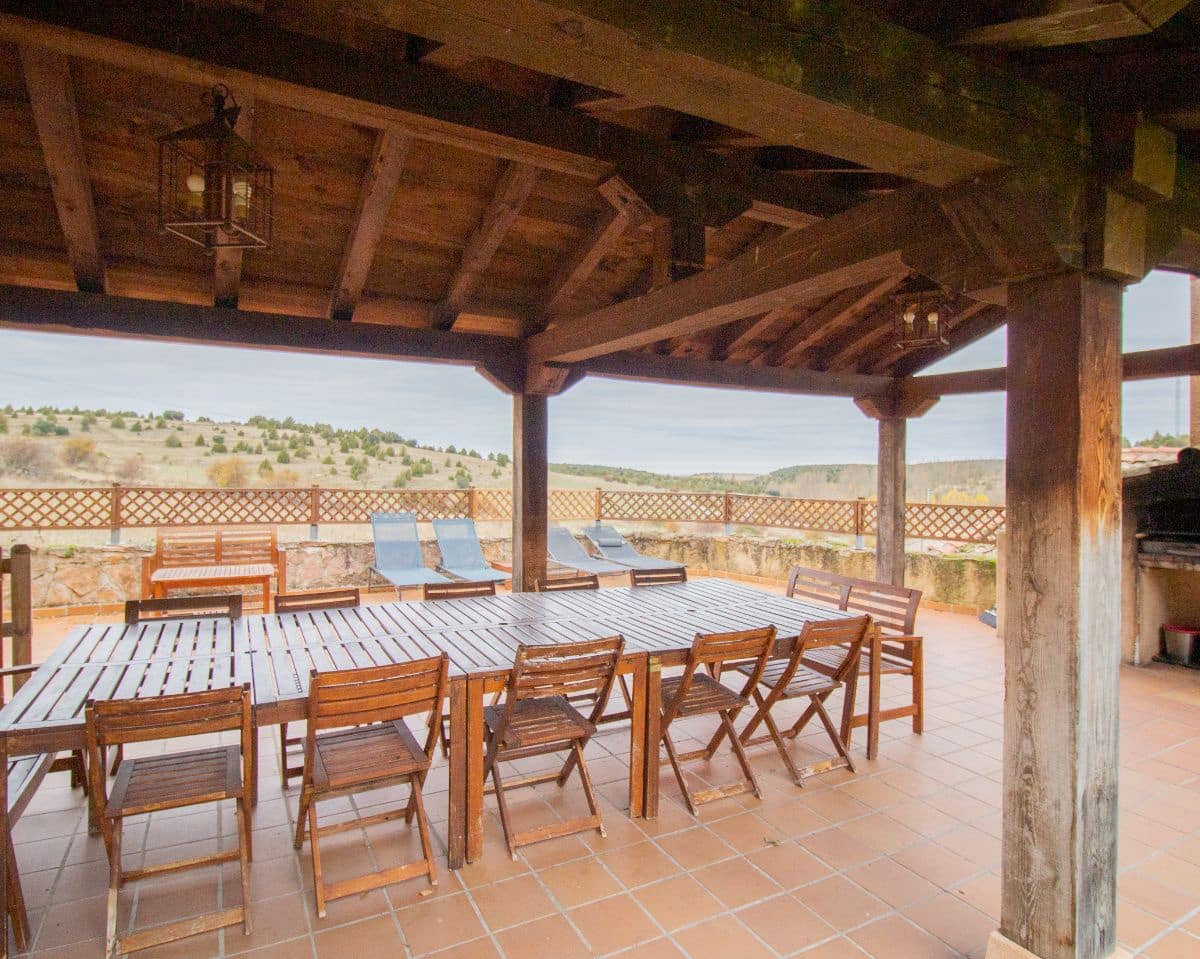 5 bedroom Townhouse for sale in Cubillo with pool - € 420,000 (Ref: 10022984)